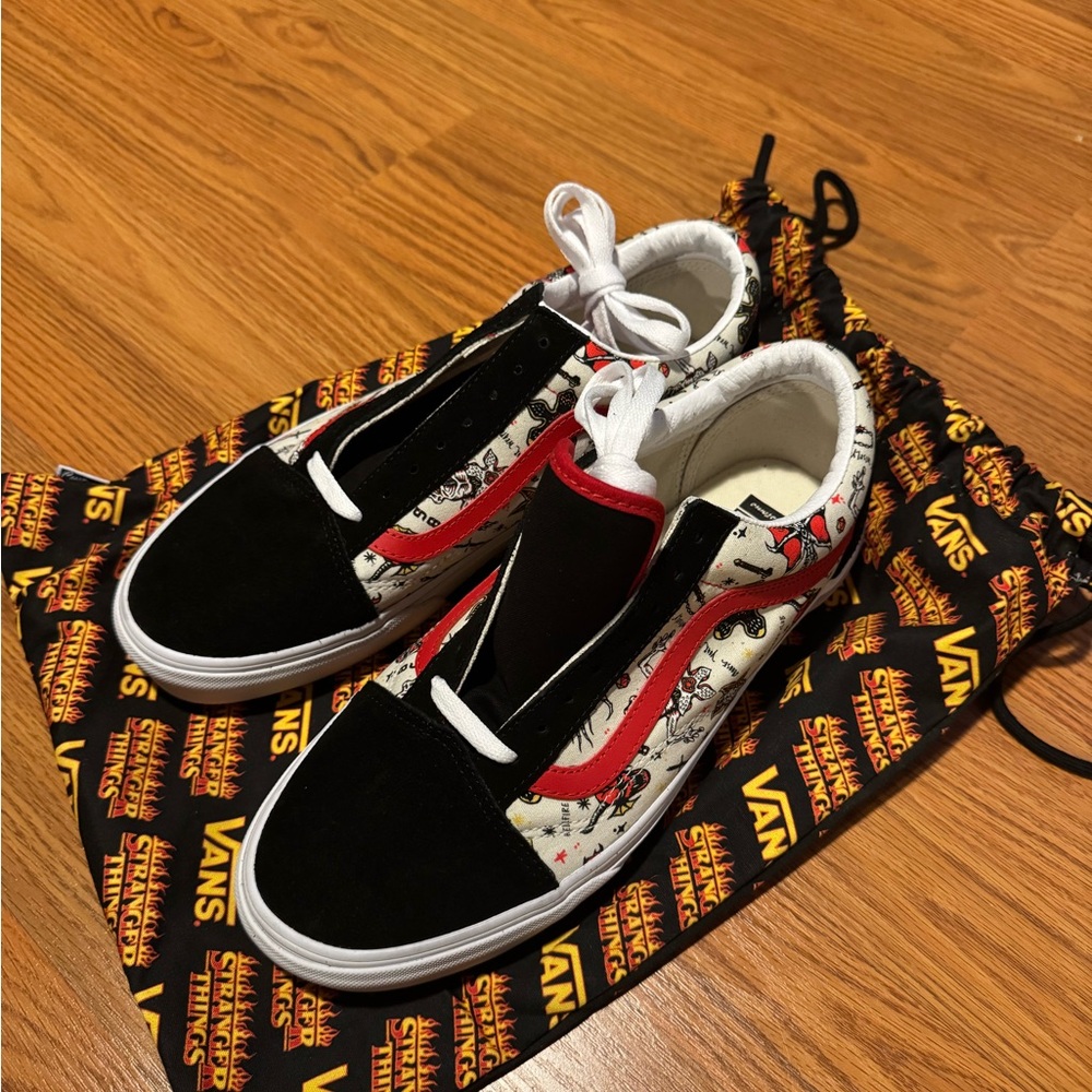 Vans X Stranger Things Old Skool Hellfire Club Size 10 Men’s